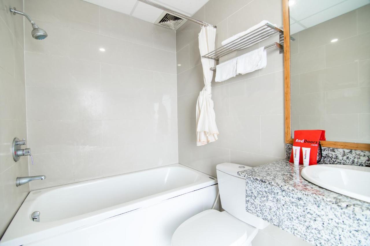 Reddoorz Plus @ Trung Son Residence Ho Si Minh-város Kültér fotó