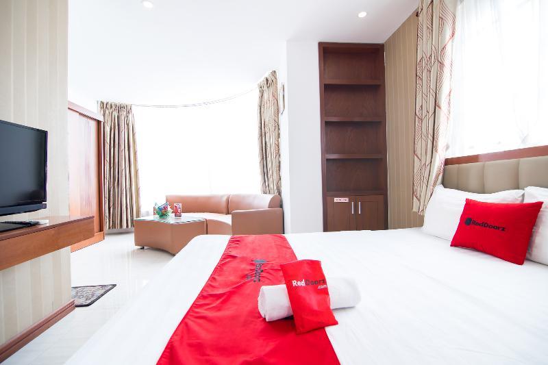 Reddoorz Plus @ Trung Son Residence Ho Si Minh-város Kültér fotó
