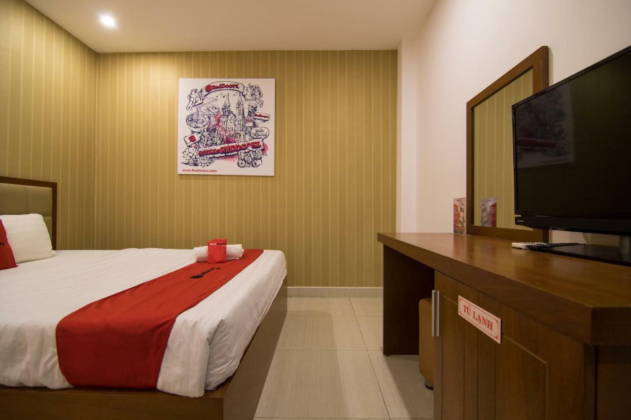 Reddoorz Plus @ Trung Son Residence Ho Si Minh-város Kültér fotó